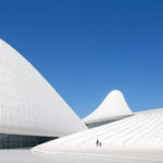 从盖里（Gehry）到扎哈（Zaha）：探索世界上最著名建筑师的解构主义起源